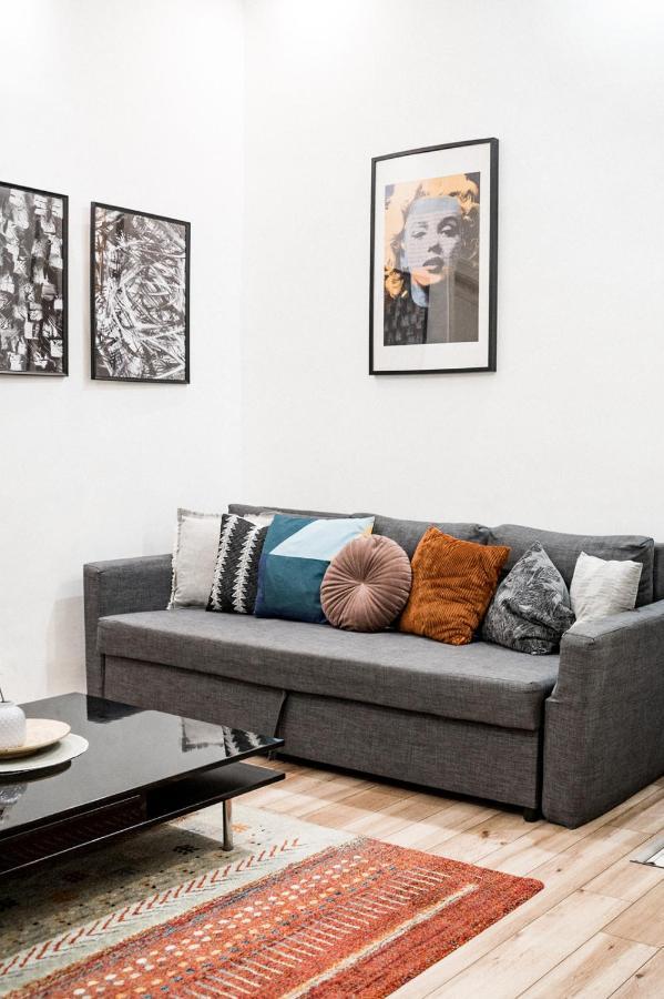 Stylish And Spacious ! Central Location Kazincy Netflix Βουδαπέστη Εξωτερικό φωτογραφία