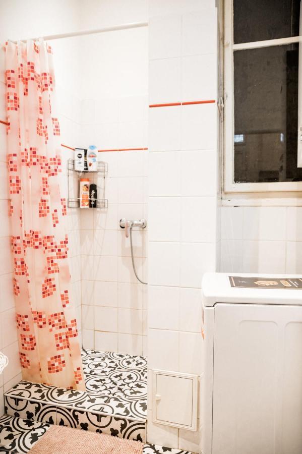 Stylish And Spacious ! Central Location Kazincy Netflix Βουδαπέστη Εξωτερικό φωτογραφία
