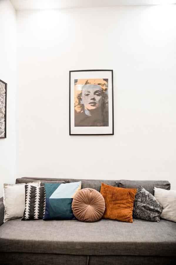 Stylish And Spacious ! Central Location Kazincy Netflix Βουδαπέστη Εξωτερικό φωτογραφία